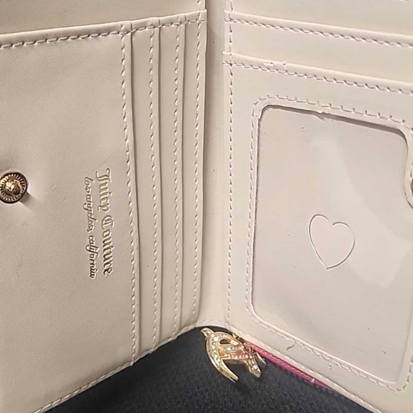 Juicy Couture medium sized wallet - Picture 5 of 5
